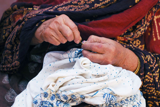 Bandhej/Bandhani Art - A quick read